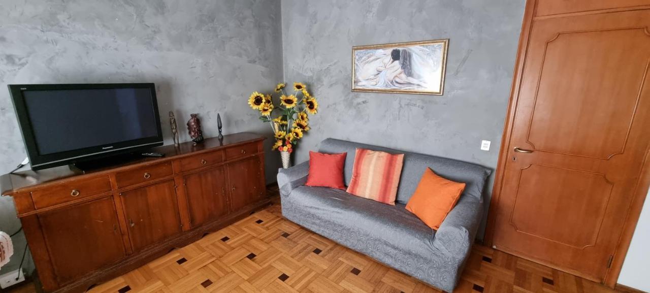 Al Salice Tranquillita Nel Verde Via Amendola 24 Apartment Бусто Арсицио Екстериор снимка